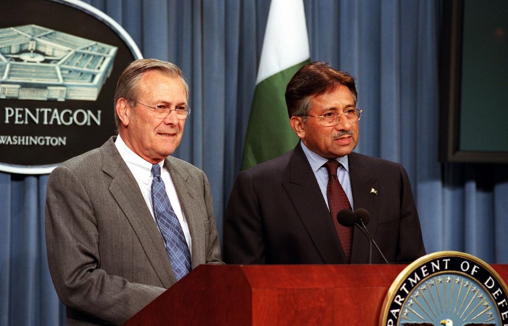 Donald Rumsfeld und Pervez Musharraf, Archivbild