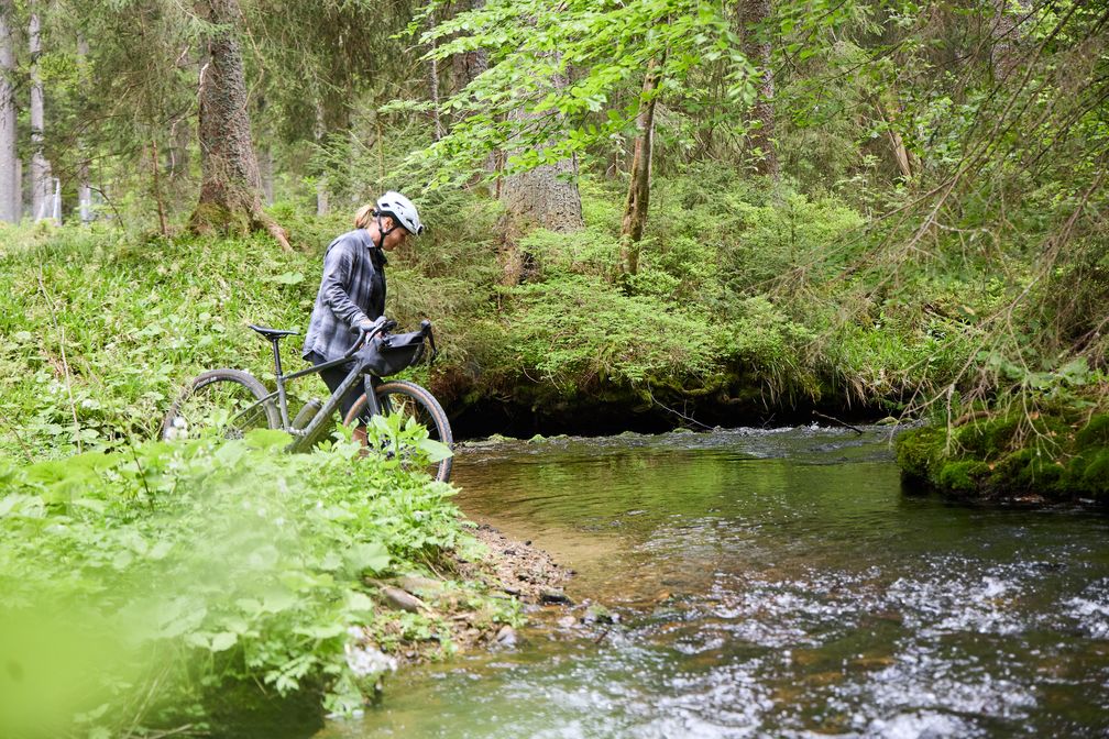 Gravelbiken-im-Bayerischen-Wald-Genussradfahren-auf-dem-Gr-nen-Dach-Europas