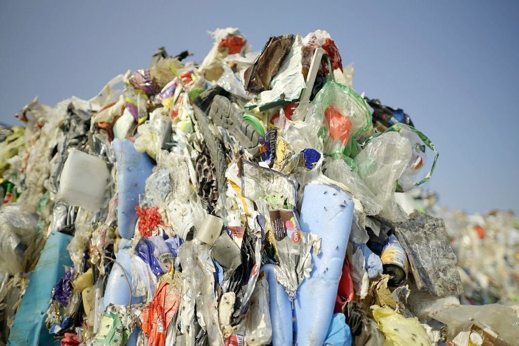 Mehr als die Hälfte des Plastik- und Papiermülls der Wohlstandsgesellschaft landete bis Anfang 2018 in China. Bild: "obs/ZDFinfo/Christian Gruber"