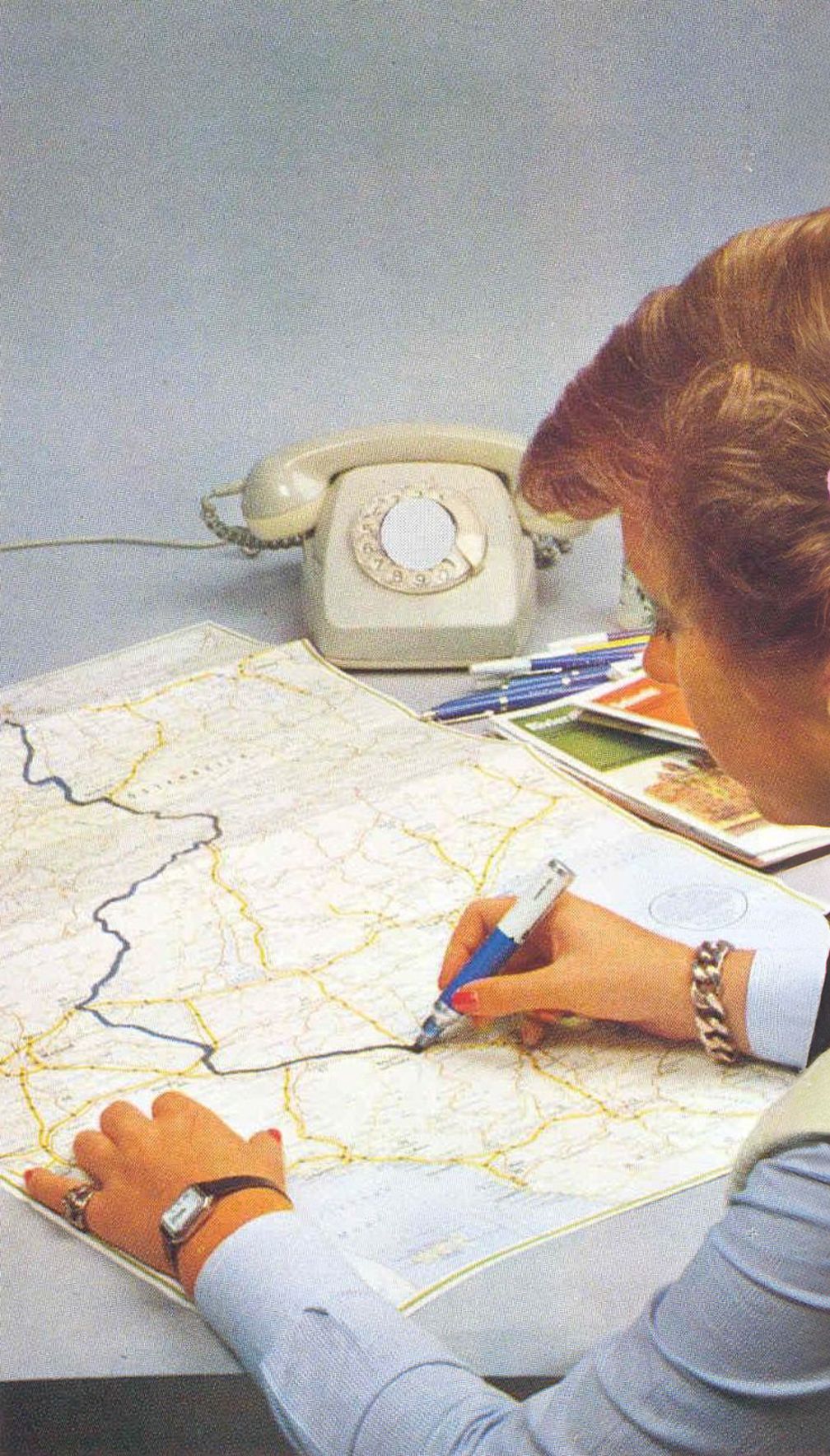 In den ersten Jahren wurde die Reiseroute noch von ADAC Mitarbeitern in die Karte/ ins Tourset gezeichnet  Bild: ADAC Archiv Fotograf: ADAC