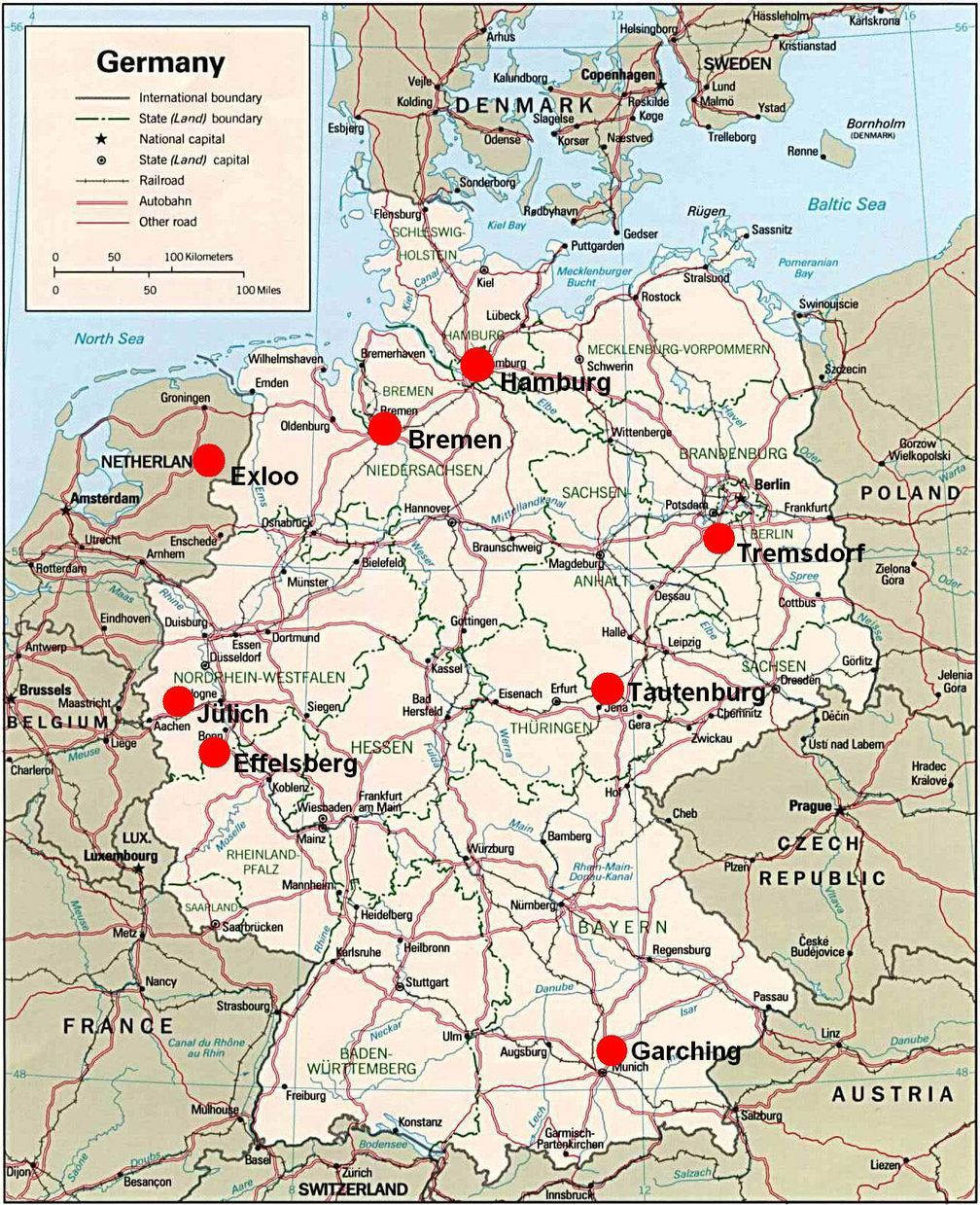 Standorte der ersten 7 geplanten LOFAR-Stationen in Deutschland sowie des LOFAR-Kerns aus 23 Stationen bei Exloo in Westfriesland/Niederlande.  ©(Grafik: D. Lehmann, Astrophysikalisches Institut Potsdam) 