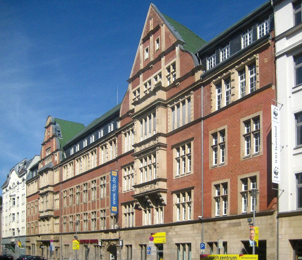 Hans-Dietrich-Genscher-Haus in der Reinhardtstraße in Berlin-Mitte, Bundesgeschäftsstelle/Parteizentrale der FDP