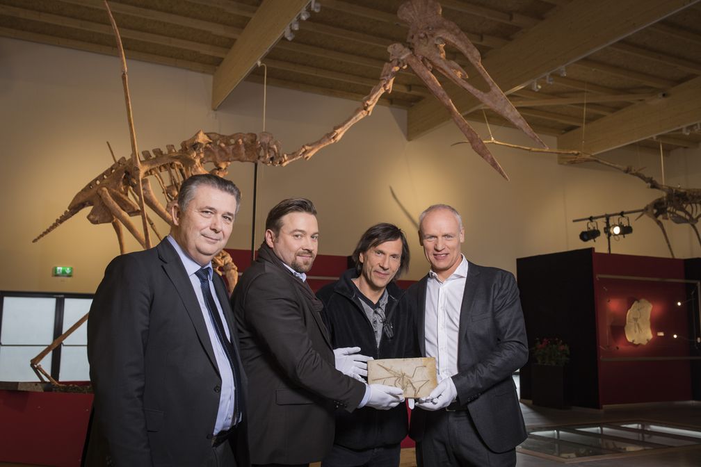 Von links: Prof. Dr. Haszprunar, PD Dr. Mike Reich, Raimund Albersdörfer, Michael Völker. Bild: Axel Schmidt, Dinosaurier Museum Altmühltal