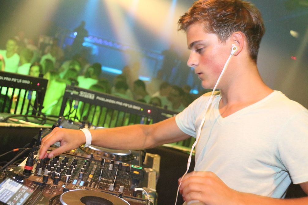 Martin Garrix beim Midsummer White Festival 2013