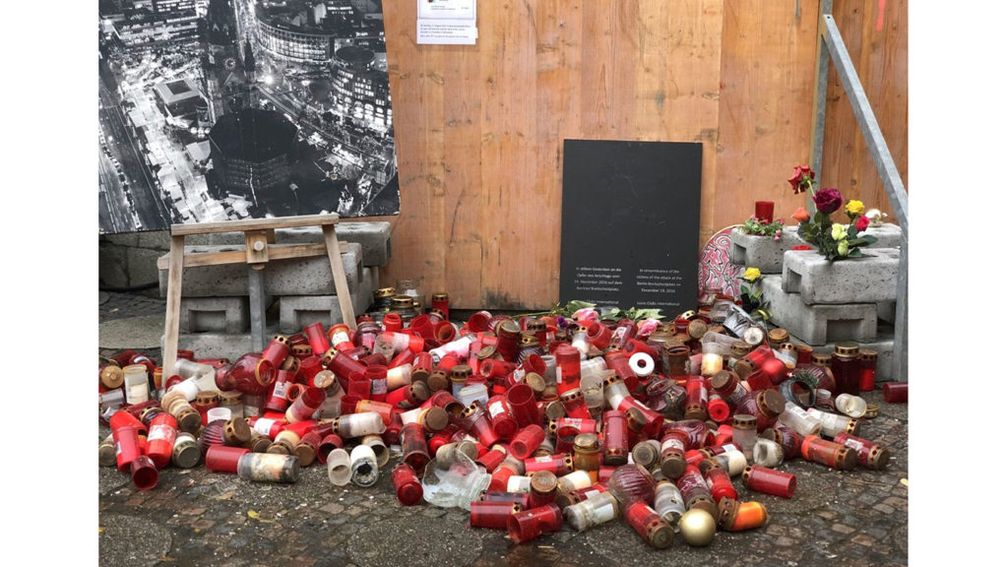Gedenkstätt an islamistischen Terroranschlag auf Berliner Breitscheidplatz im November 2017
