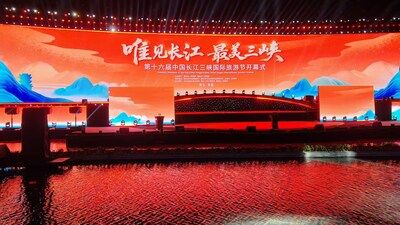 Seidenstra-e-16-Internationales-Tourismusfestival-der-Drei-Schluchten-Region-am-Jangtsekiang-in-Yichang-China-er-ffnet