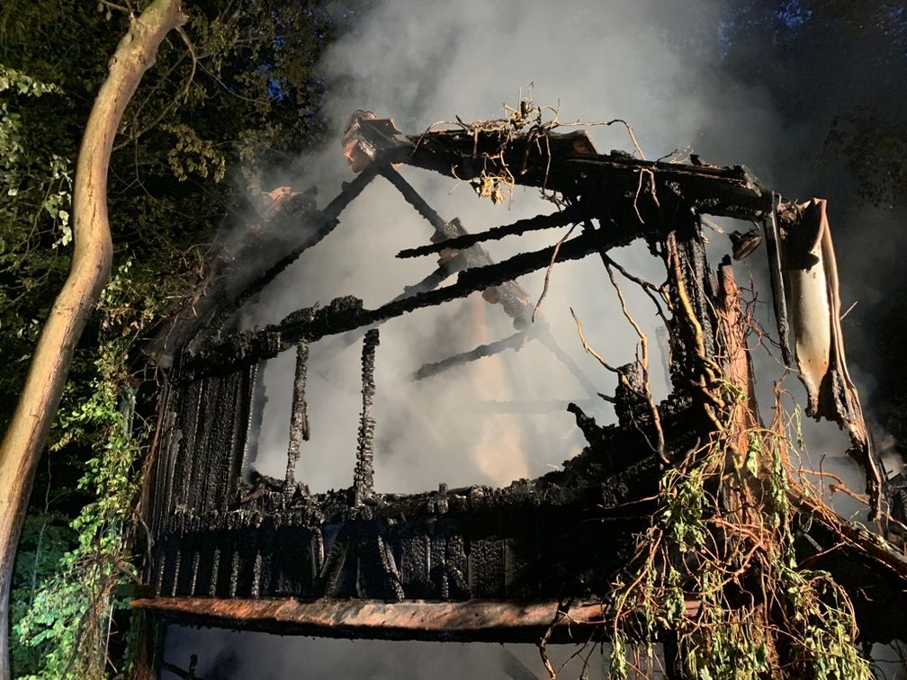 Foto des abgebrannten Hauses. Bild: Polizei