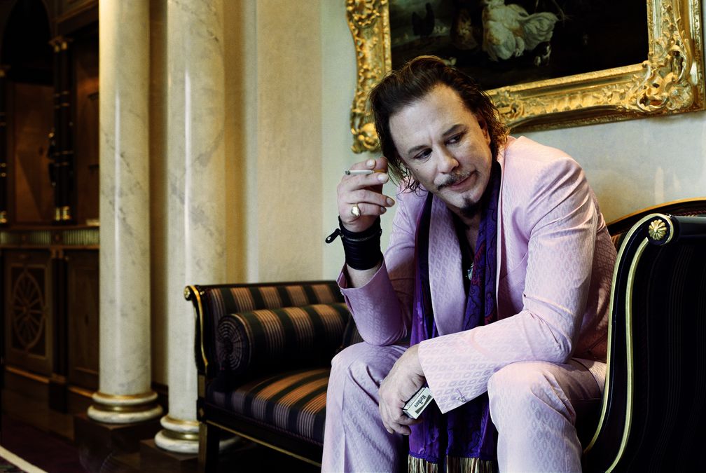 Rockstar-Bryan-Adams-pr-sentiert-fotografisches-Werk-im-Amberger-Congress-Centrum