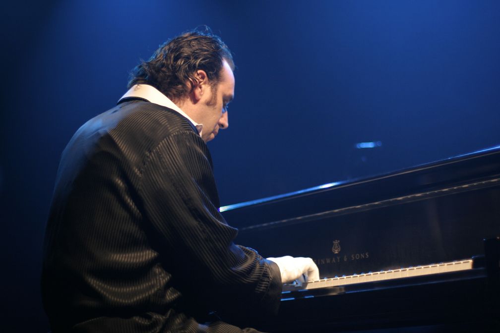 Chilly Gonzales in Toronto 2009.