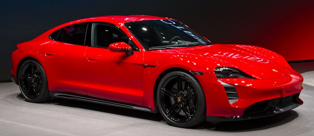 Porsche Taycan Turbo auf der IAA 2019