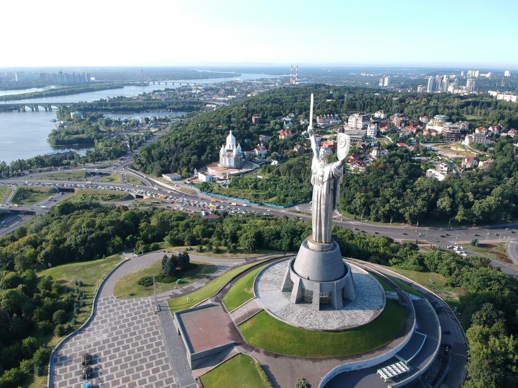 Mutter-Heimat-Statue in Kiew (2019)