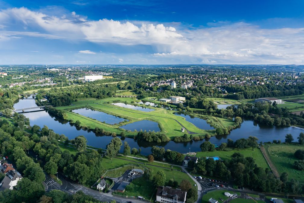 Wasserwerk an der Ruhr. Das Trinkwasser von Millionen Menschen wird direkt oder indirekt aus Flüssen gewonnen.  Bild: Marcel Paschertz - stock.adobe.com Fotograf: Marcel Paschertz