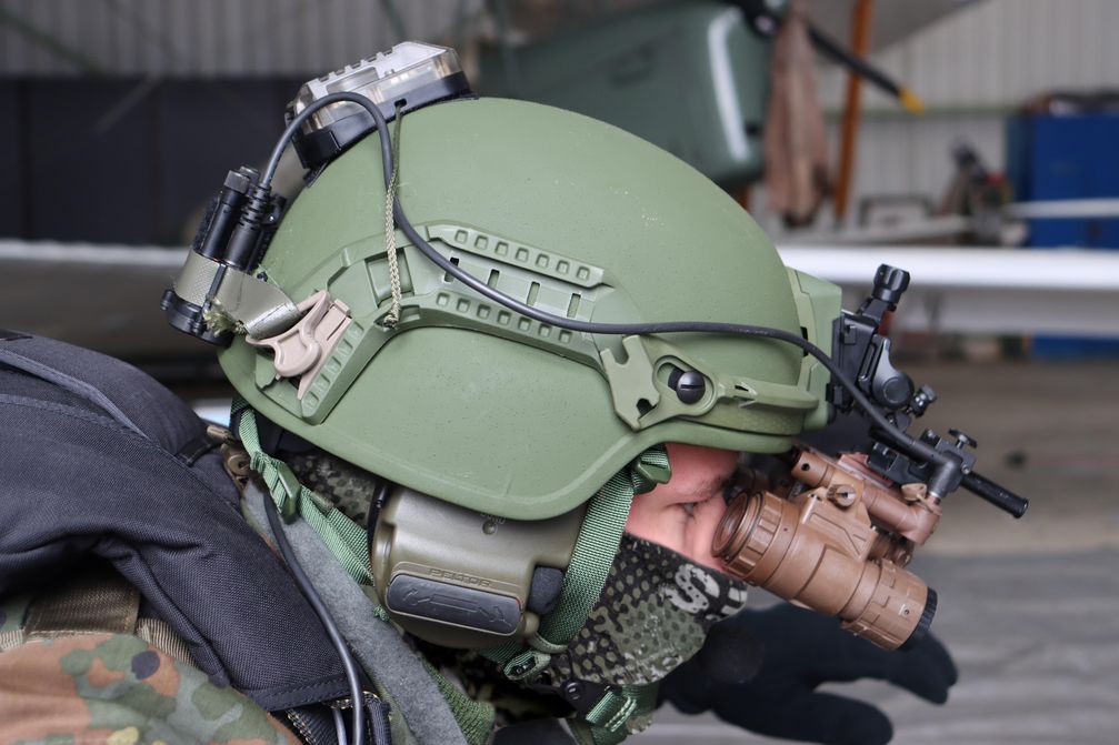 Binokulare Nachtsichtbrill des Typs MIKRON  Bild: Bundeswehr Fotograf: Markus Mader