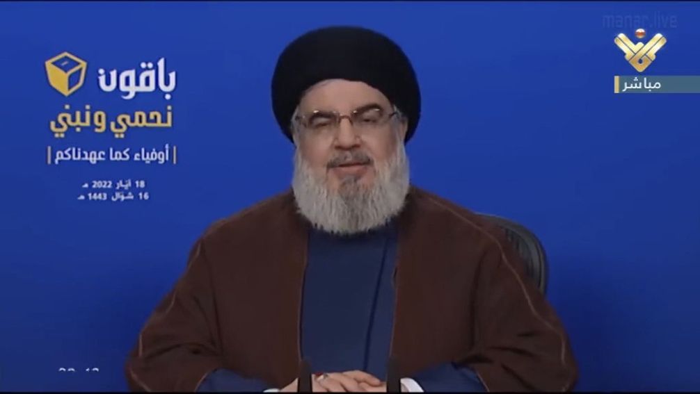 Der Generalsekretär Hassan Nasrallah der libanesischen schiitischen Bewegung Hisbollah hält eine Fernsehansprache am 18. Mai 2022.