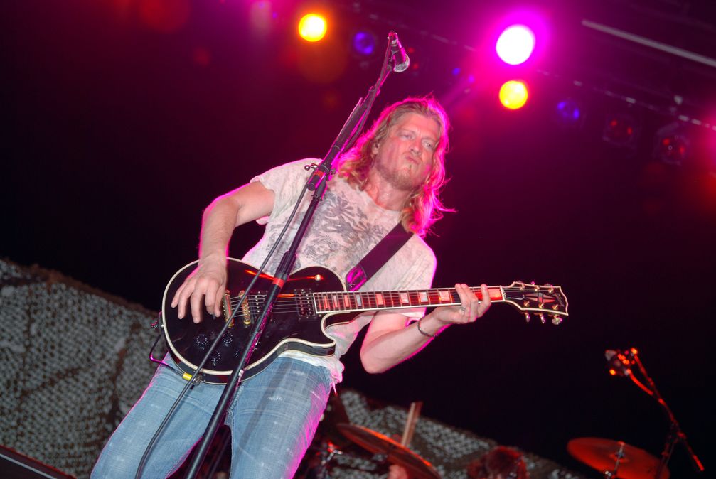 Frontman Wes Scantlin von Puddle of Mudd im Mai 2009 während eines Konzerts in Guantanamo Bay, Kuba