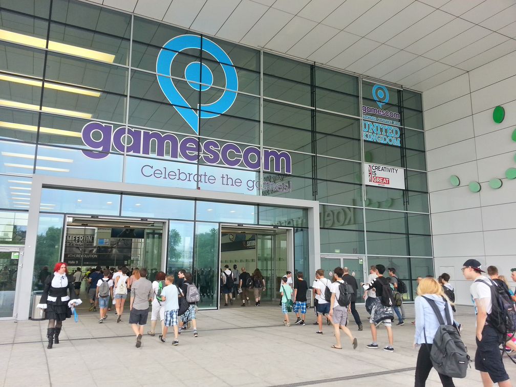 Südeingang zur Gamescom 2015.