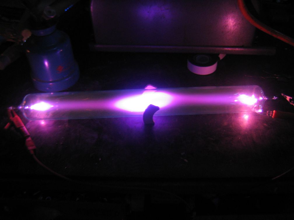 Magnetisch verformtes Plasma