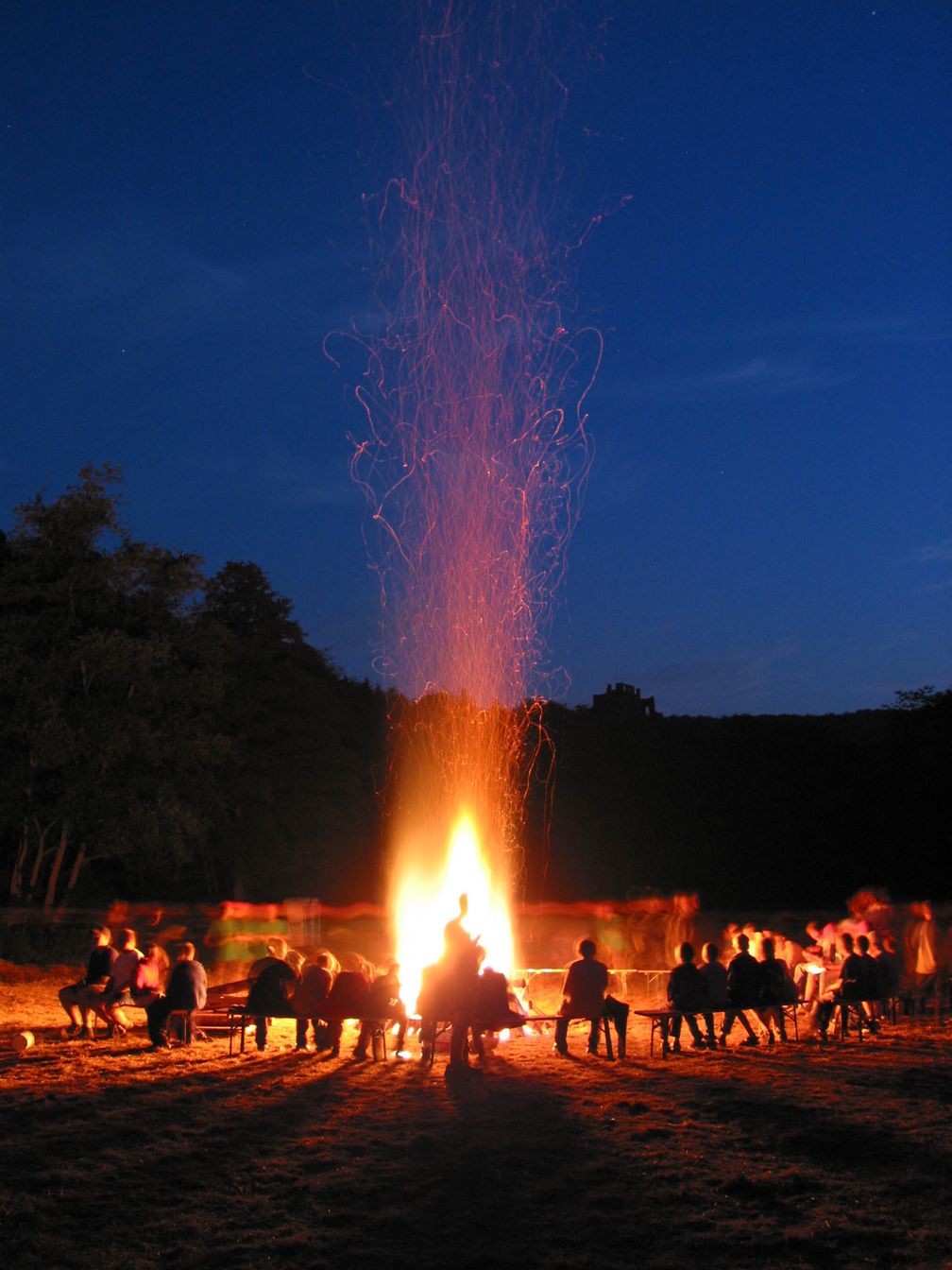 Lagerfeuer (Symbolbild)