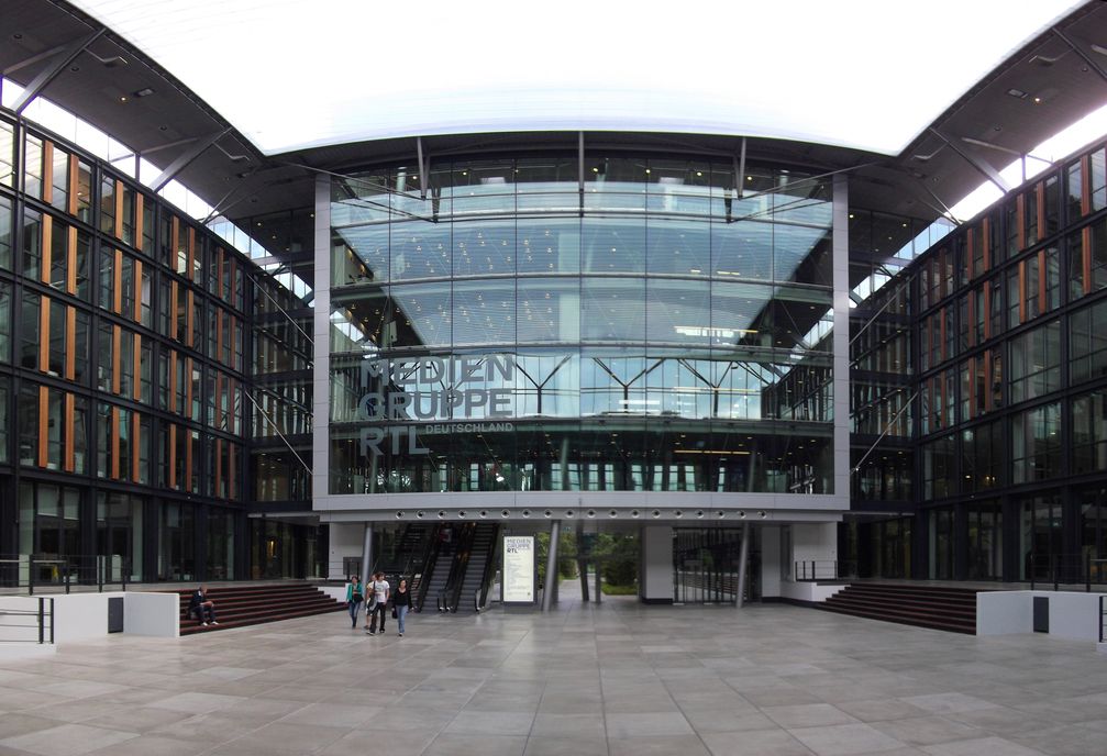 Digitales Sendezentrum der Mediengruppe RTL Deutschland in den Köln-Deutzer Rheinhallen.