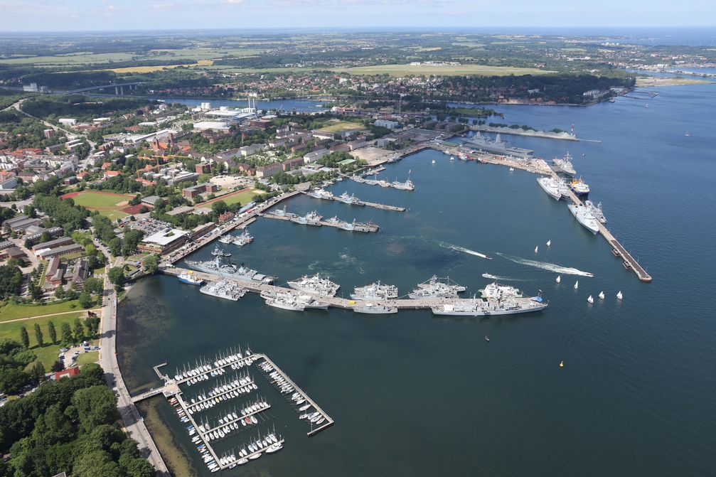 Kieler Woche 2017 - Luftbild vom Stützpunkt Kiel