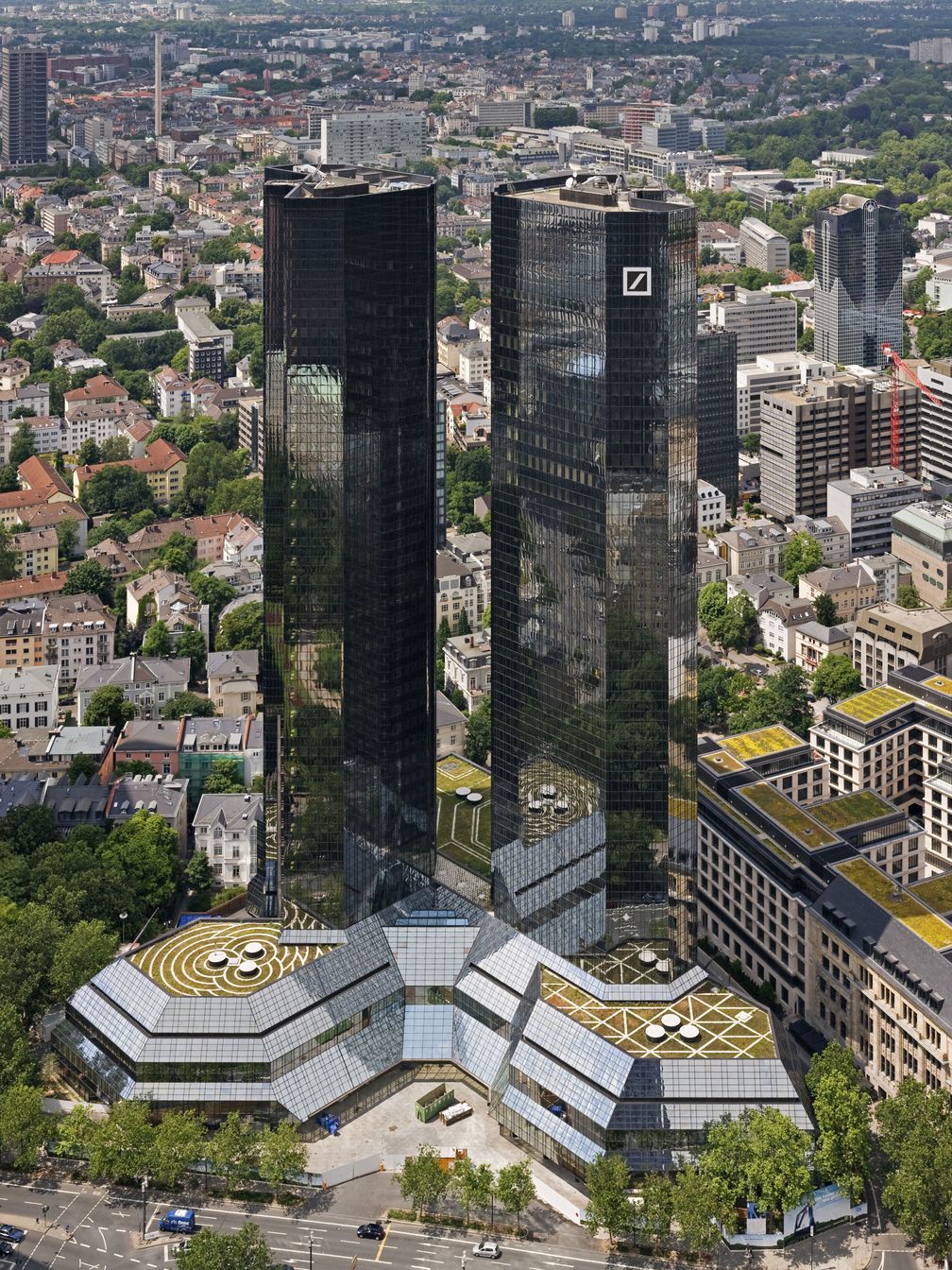 Zentrale Der Deutschen Bank In Frankfurt Am Main Im Volksmund Werden