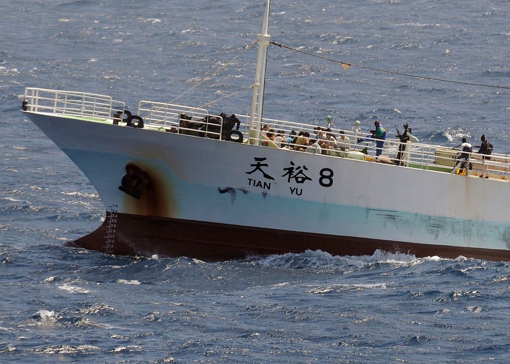 Das chinesische Fischerboot Tian Yu 8 in der Gewalt somalischer Piraten