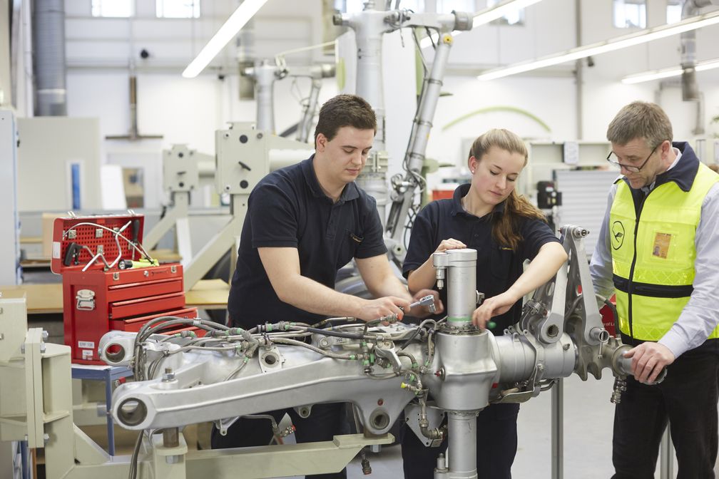 Ausbildung bei der Lufthansa Technik. Bild: Lufthansa /obs