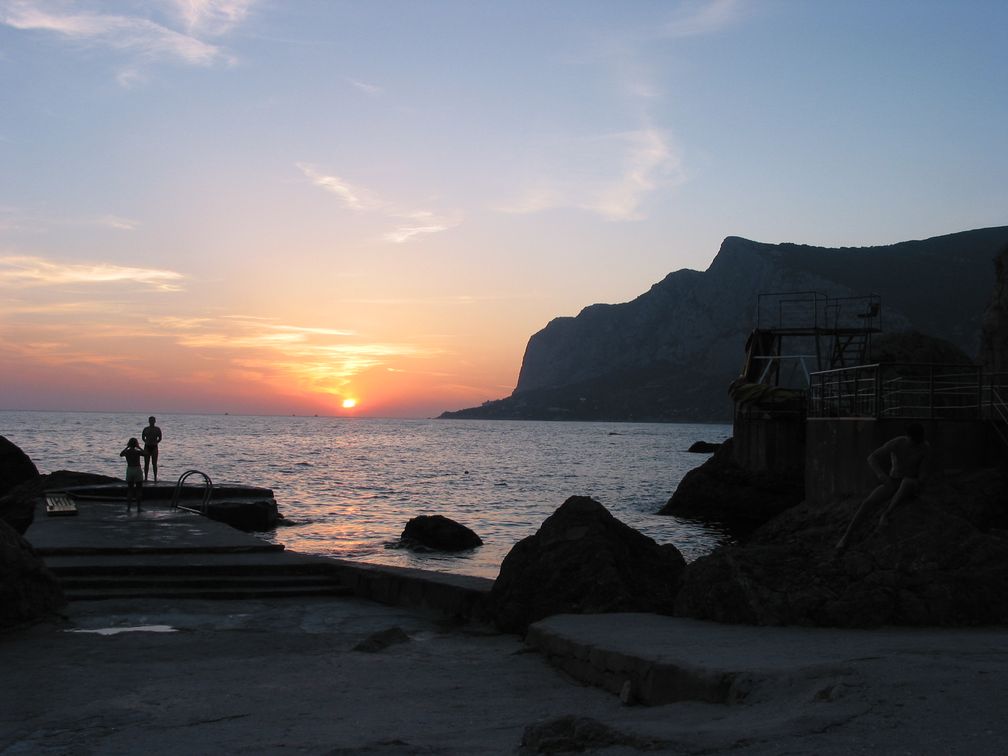Die Krim: Sonnenuntergang an der Südküste