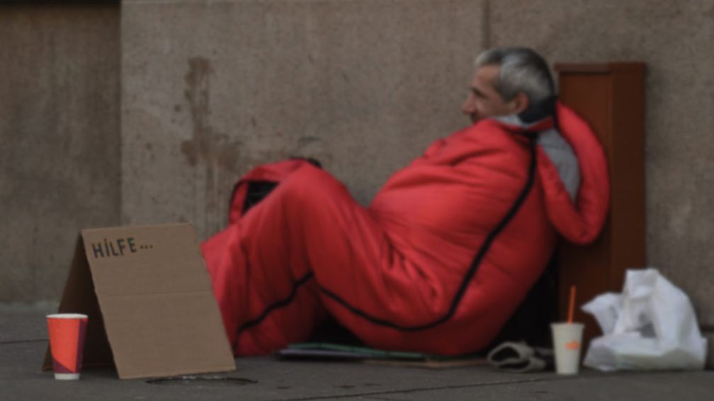 AfD-Bundestagsfraktion fordert bei Unterkünften für Obdachlose die gleichen Bauvorgaben wie bei Flüchtlingsheimen.