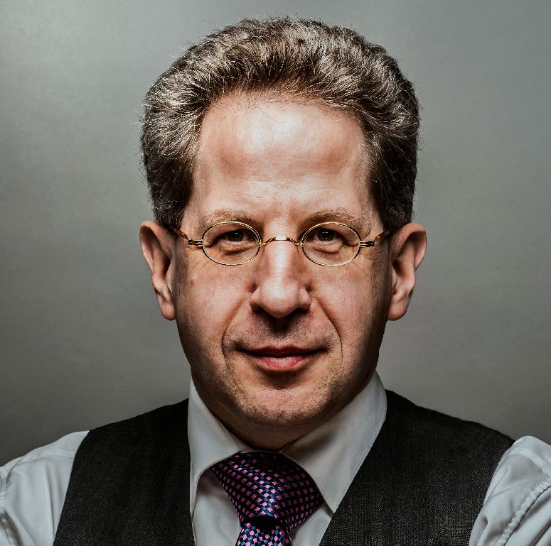 NRW-CDU-Politiker: Fall Maaßen war Anlass für Kauder ...