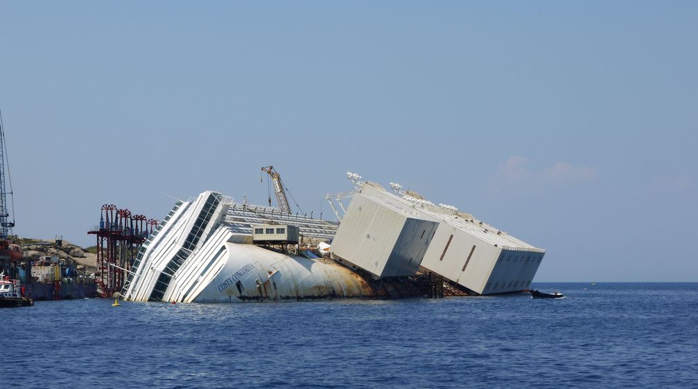 Wrack mit Schwimmkörper