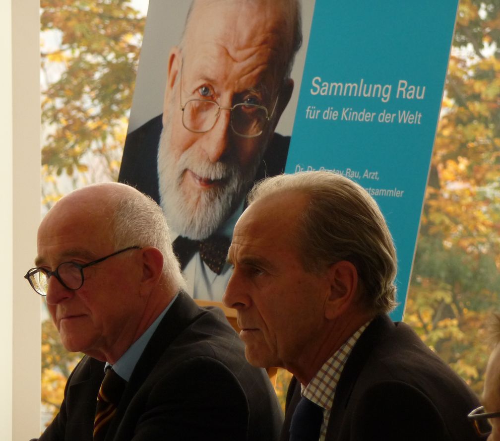 Pressekonferenz der deutschen UNICEF als Universalerbin von Dr. Rau (2008); von links: Klaus Gallwitz u. Jürgen Heraeus
