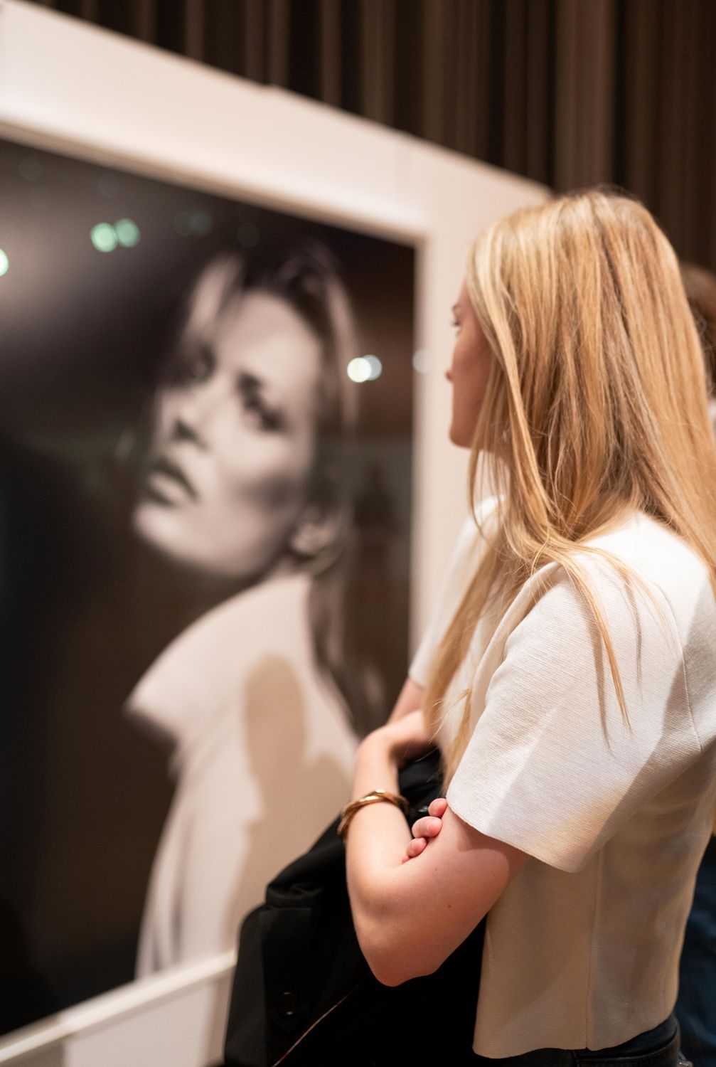 Neue-Bryan-Adams-Fotografien-erstmals-in-einer-Ausstellung-in-Amberg