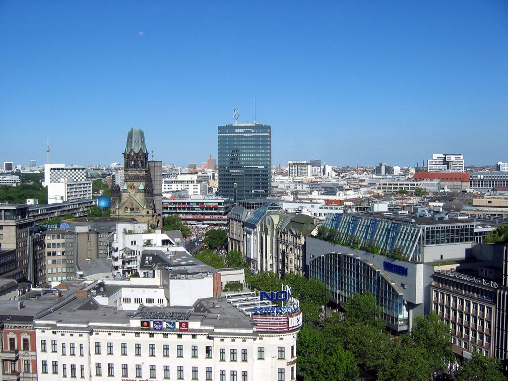 Kurfürstendamm Berlin mit Blick auf die Kaiser-Wilhelm-Gedächtniskirche (Symbolbild)