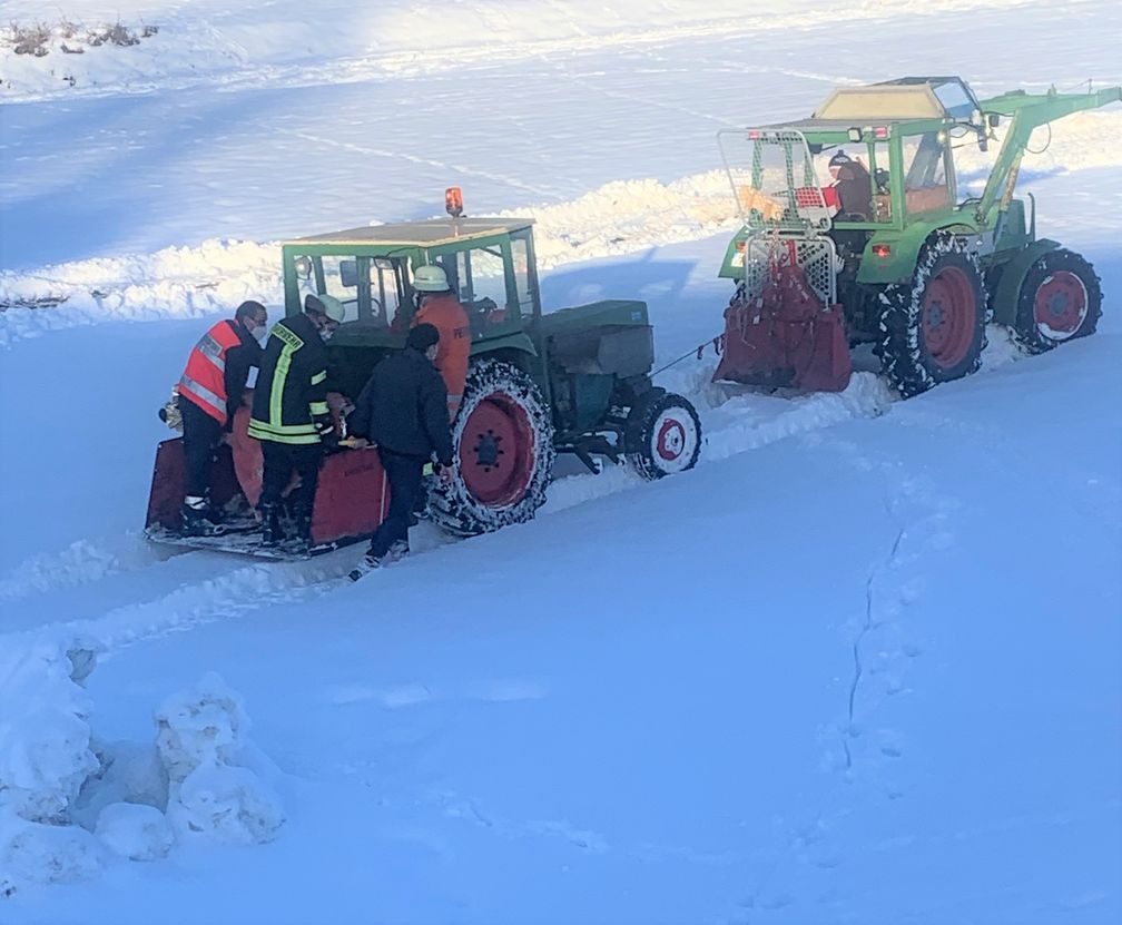 Personenrettung im Schnee Bild: Feuerwehr