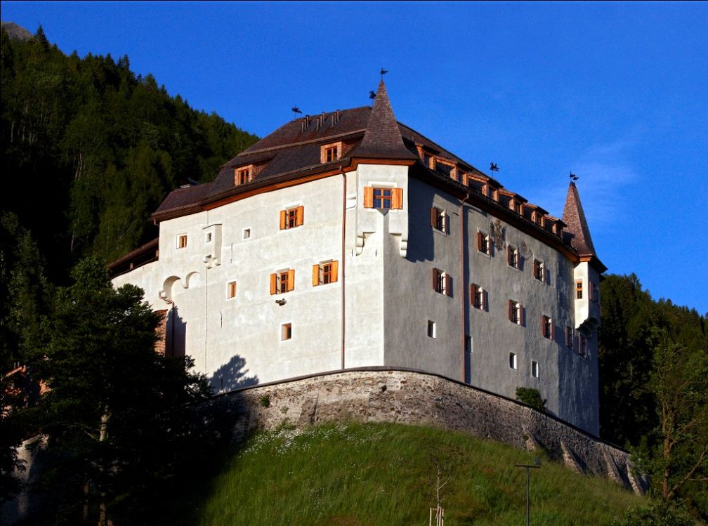 Schloss Lengberg, Südwestansicht