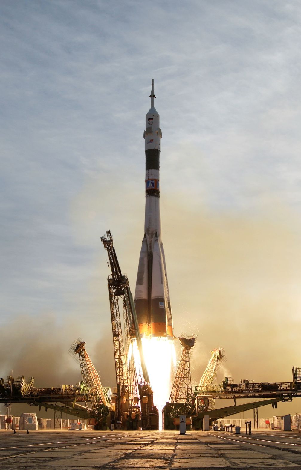 Eine Sojus-FG startet das bemannte Raumschiff Sojus TMA-5 (Baikonur, 14. Oktober 2004)