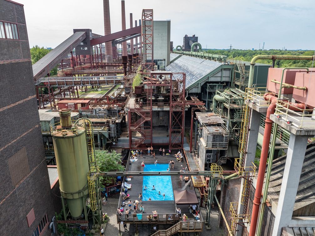 Werksschwimmbad-Zollverein-Coolster-Pool-der-Welt-offiziell-er-ffnet