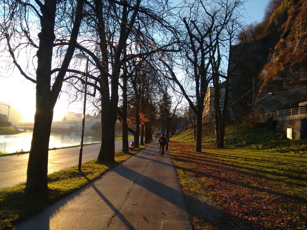 Pendeln zur Arbeit zu Fuss, mit Velo und ÖV steigert die Lebensqualität und die Leistungsfähigkeit und senkt das Risiko für Herz-Kreislauf-Krankheiten.