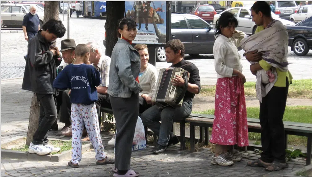 Symbolbild: Roma in der West-Ukraine.  Bild: Водник at ru.wikipedia, CC BY-SA 2.5  / WB / Eigenes Werk