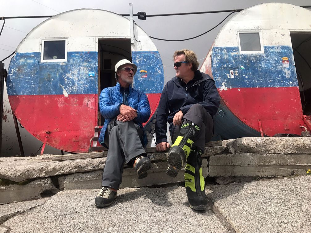 Ein Amateur am höchsten Berg Europas - Alexey Shustrov im Gespräch mit Christof Franzen Bild: "obs/3sat/ZDF/SRF"
