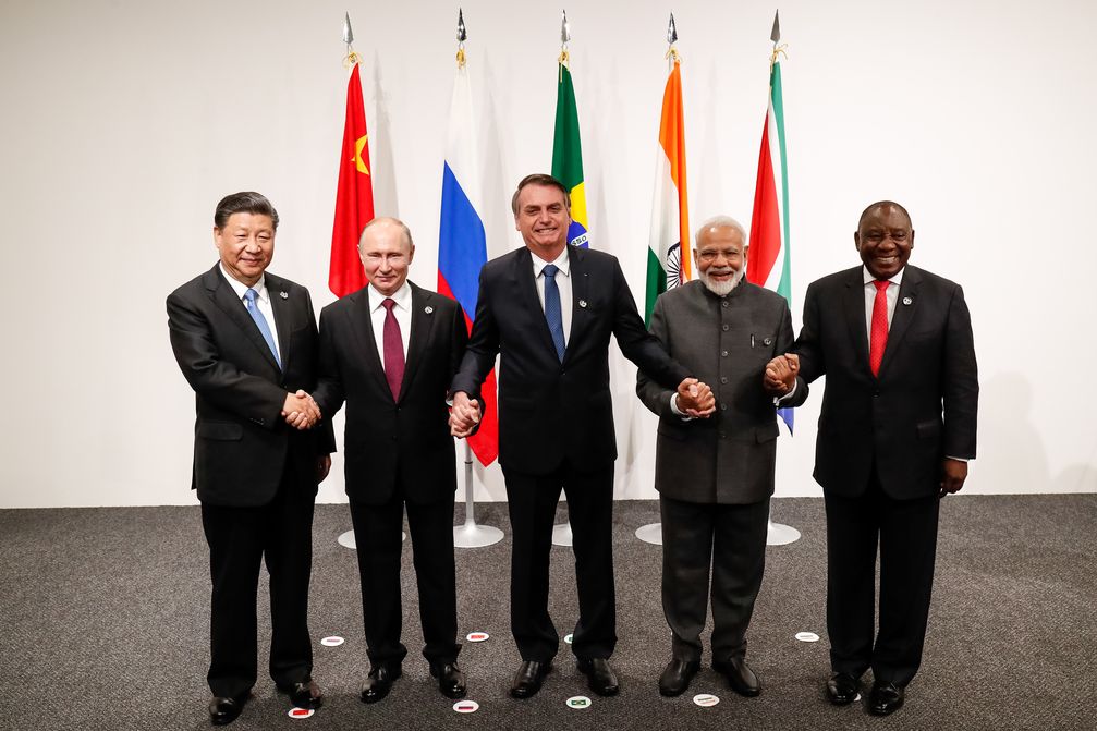Narendra Modi (2.v.r.) mit den Staatschefs der anderen BRICS-Staaten beim G20-Gipfel in Osaka 2019