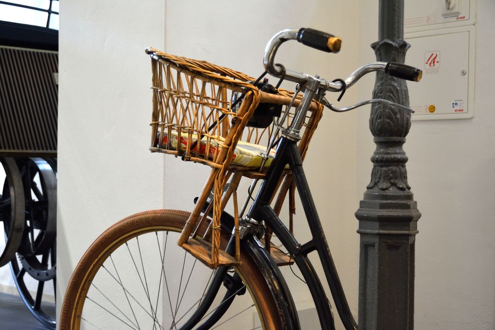 Historischer Fahrrad-Kindersitz (Verkehrsmuseum Dresden)