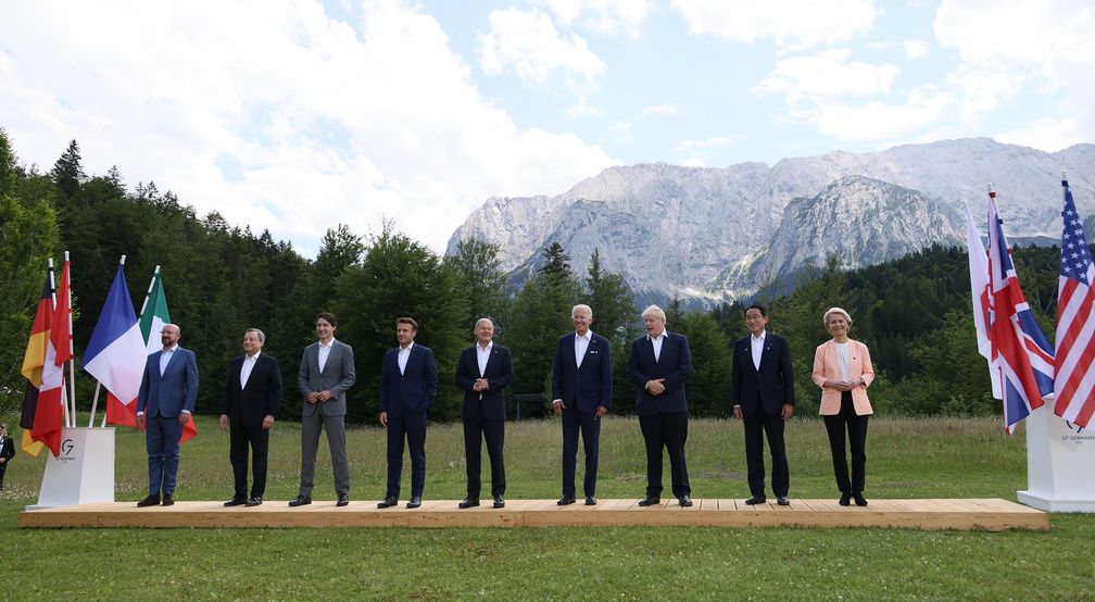 Gruppenphoto des G7 Gipfels vom 26. Juni 2022 in Schloss Elmau in Krün (Deutschland)