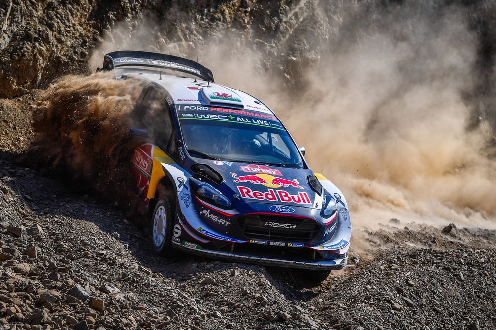 Elfyn Evans und Beifahrer Daniel Barritt bewiesen beim Rückkehr der Türkei in den Rallye-WM-Kalender Teamgeist. Bild: "obs/Ford-Werke GmbH"