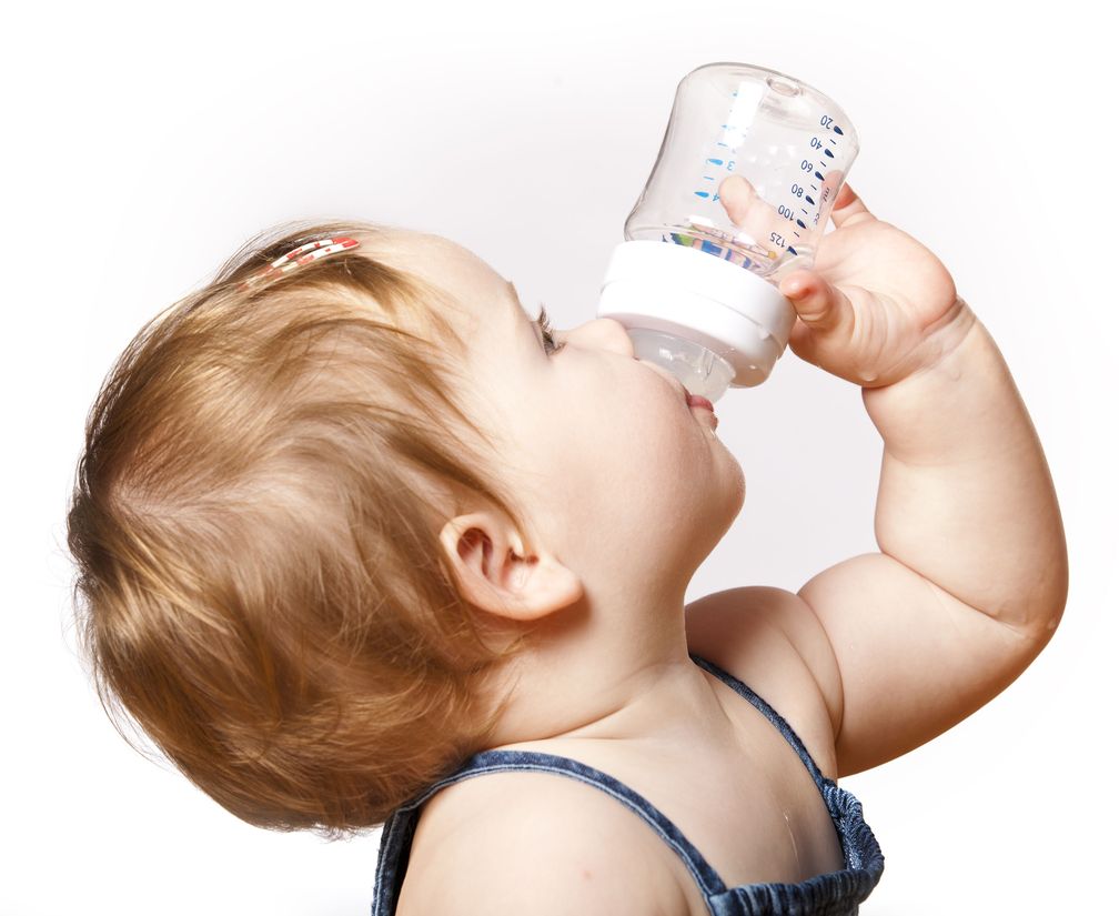 fl-ssigkeit-wie-kinder-mehr-trinken-lernen-s-er-saft-allein-sollte-tabu-sein