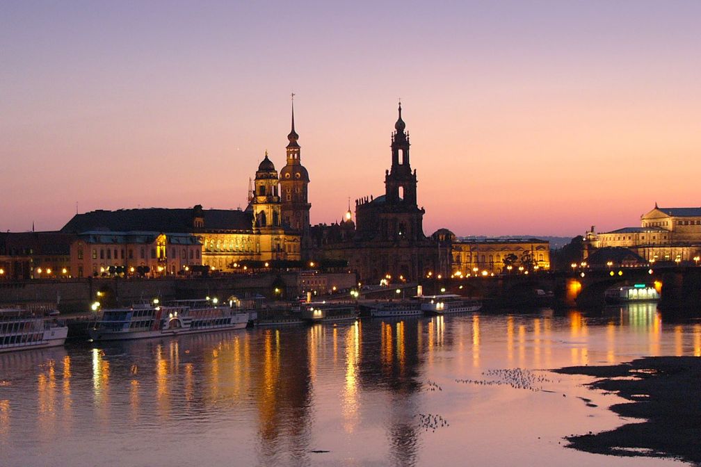 Blick auf Dresden bei Nacht