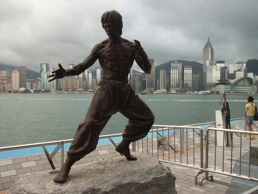 Skulptur Bruce Lees in der Avenue of Stars, Hongkong