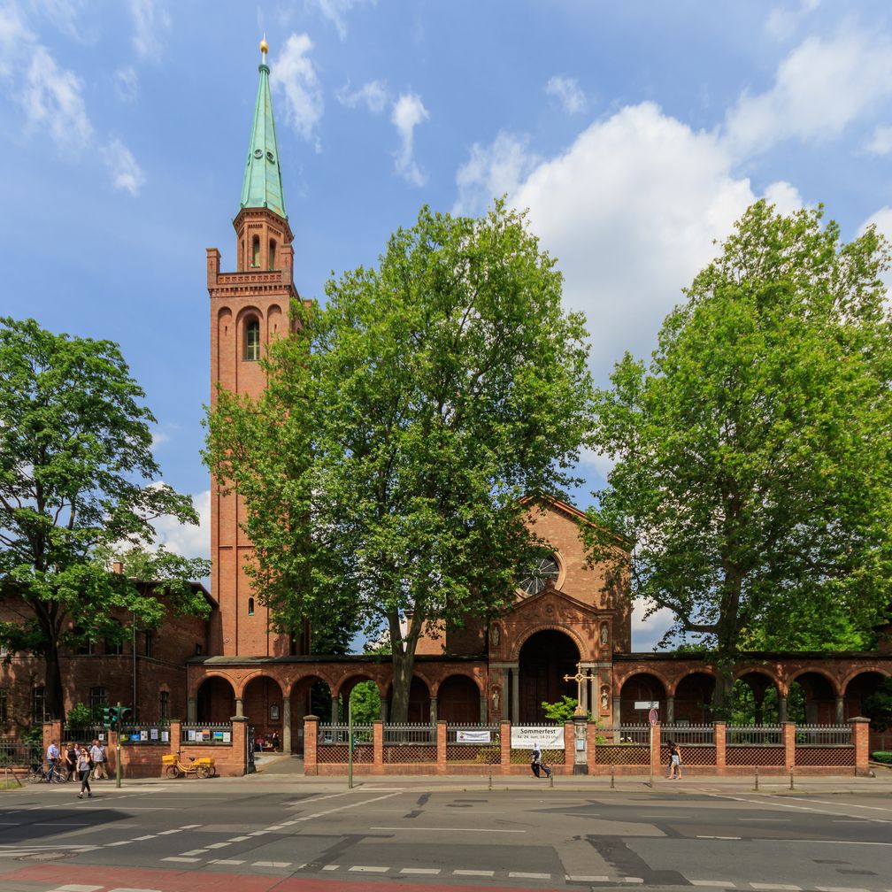 Die Ibn-Rushd-Goethe-Moschee befindet sich in einem Nebengebäude der Johanniskirche in Berlin-Moabit