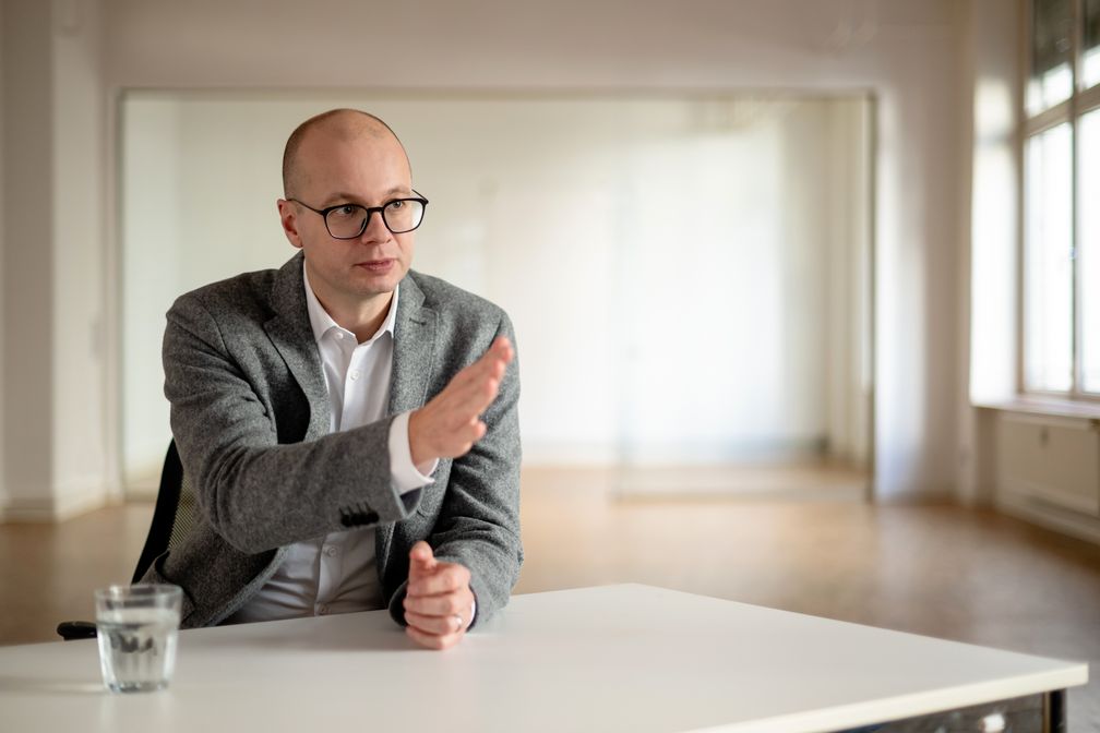 Matthias Frederichs (2025) Bild: Bundesverband Baustoffe - Steine und Erden e.V. Fotograf: bbs/Mira Burgund